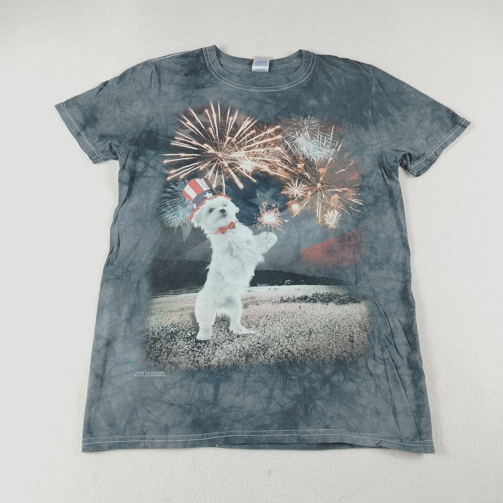 The Mountain T Shirt Mens Small Gray Soft Dog Print Fireworks USA Gildan Soft